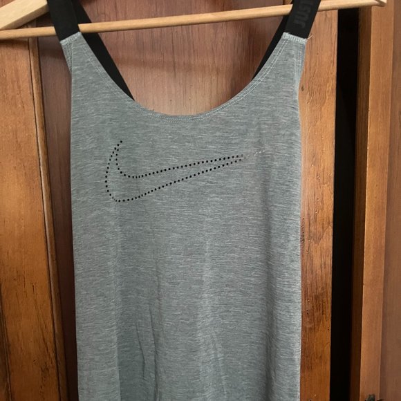 Nike DryFit Tank, Gray, Size M - Picture 1 of 5